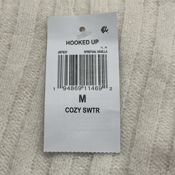 NWT Soft Cropped Sweater Medium - Picture 9 of 9